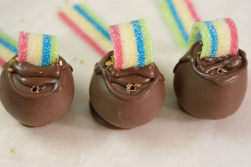 Pot o' Gold (at the end of the) Rainbow Cake Bites!