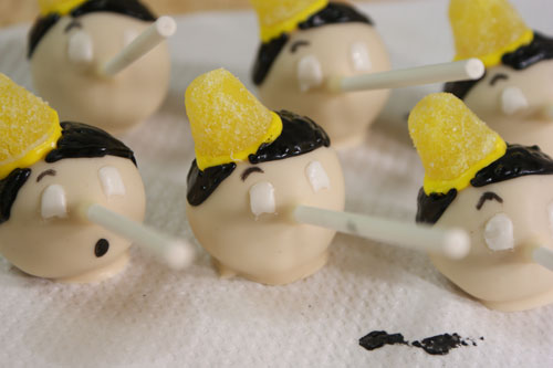 Pinocchio Cake Pops