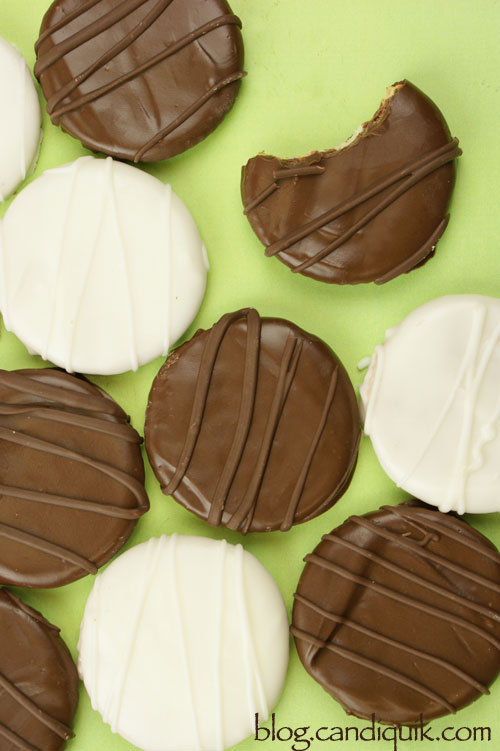 3 Ingredient (Girl Scout!) Thin Mint Cookies - @candiquik