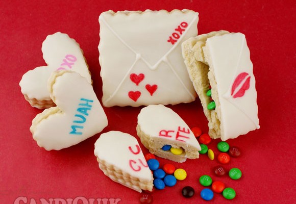 Valentine Surprise Cookies @candiquik