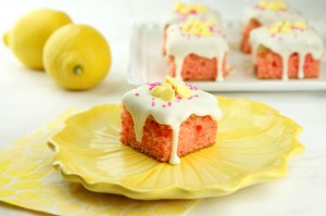 Strawberry Lemon Truffle Cakes | Miss CandiQuik
